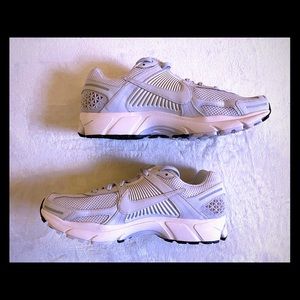 Nike Zoom Vomero 5. Brand new